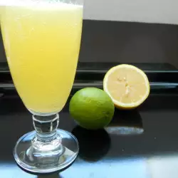 Лимонада с портокал, лайм и мента