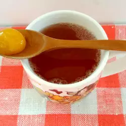 Чай с кафява захар