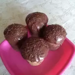 Какаови мъфини с шоколад