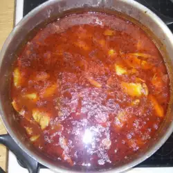 Супа с кайма и доматено пюре