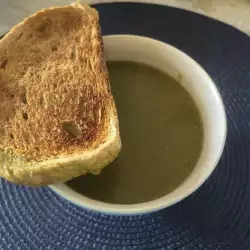 Зеленчукова супа с манголд