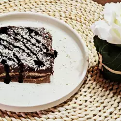 Мека и вкусна шоколадова бисквитена торта