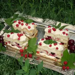Френски десерти с боровинки