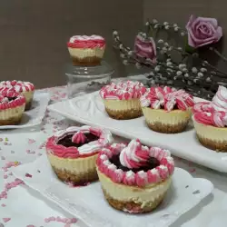Десерт със заквасена сметана и бисквити