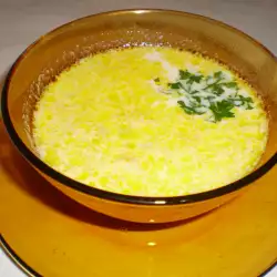 Млечна супа с ориз и застройка