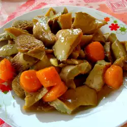 Салата с Моркови