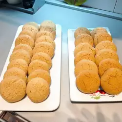 Медени бисквити със сода бикарбонат