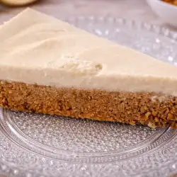 Бърза постна морковена торта