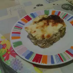 Мусака с тиквички, ориз и булгур