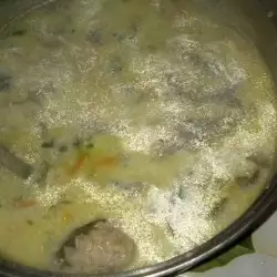 Гъбена супа с кюфтенца