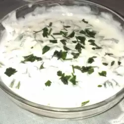 Картофена салатка с кисело мляко