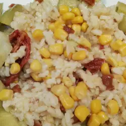 Оризова салата с царевица