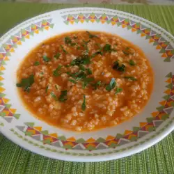 Ориз на тиган с домати
