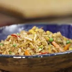 Ориз по китайски със зеленчуци