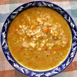 Оризова чорба с праз, лук и моркови