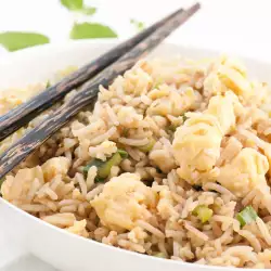 Ориз по китайски с олио