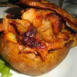Пълнен картоф със свински джолан