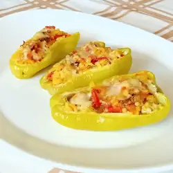 Пълнени чушки с просо и зеленчуци