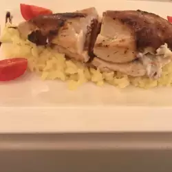 Пиле със заквасена сметана и ориз