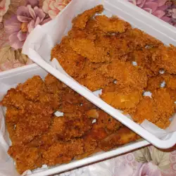 Панирани пилешки гърди с брашно