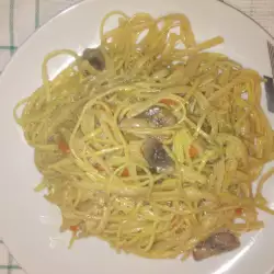 Пържени спагети със соев сос