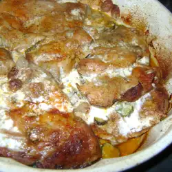 Пържоли на фурна с кисели краставички