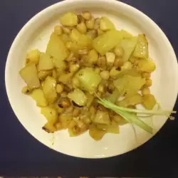 Печена ябълка с картоф