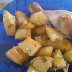 Пиле с картофи и зелен лук