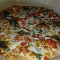 Вегетарианска пица с босилек