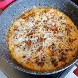 Вегетариански пица омлет на тиган