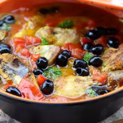 Пиле по гръцки с маслини