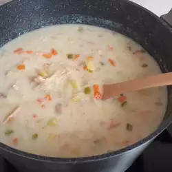 Пилешка супа с месо от буркан