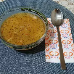 Пилешка супа с фиде и чесън