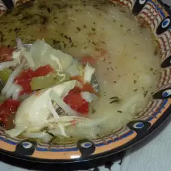 Пилешка супа с картофи и люти чушки