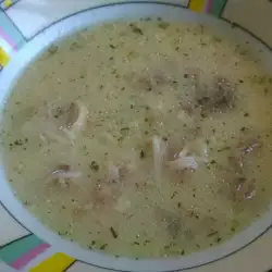 Пилешка супа с картофи и воденички
