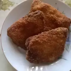 Пилешко филе с топено сирене и шунка