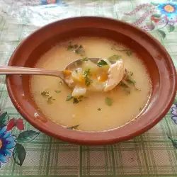 Пилешка супа с фиде и жълтъци