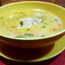 Пилешка супа с фиде и застройка
