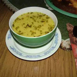 Пилешка супа със зелен лук