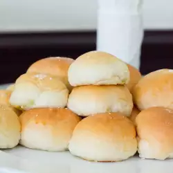 Хлебчета с прясно мляко