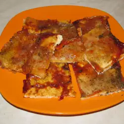 Домашна пица с готово тесто