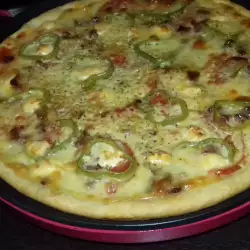 Пица с Мая
