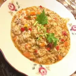 Постен ориз със зеленчуци на тиган