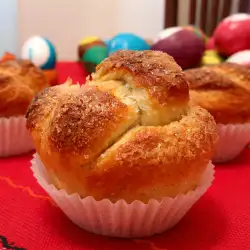 Пухкави великденски козуначени мъфини