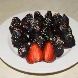 Десерт с ягоди без печене