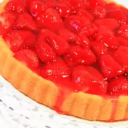 Десерт с ягоди и извара