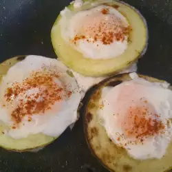 Пържени яйца с олио