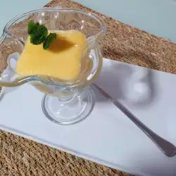 Яйчен крем с ванилия
