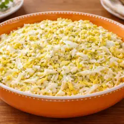 Бърза яйчена салата за гости - готова за 15 минути