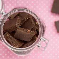 Рецепти с брашно от рожков и шоколад